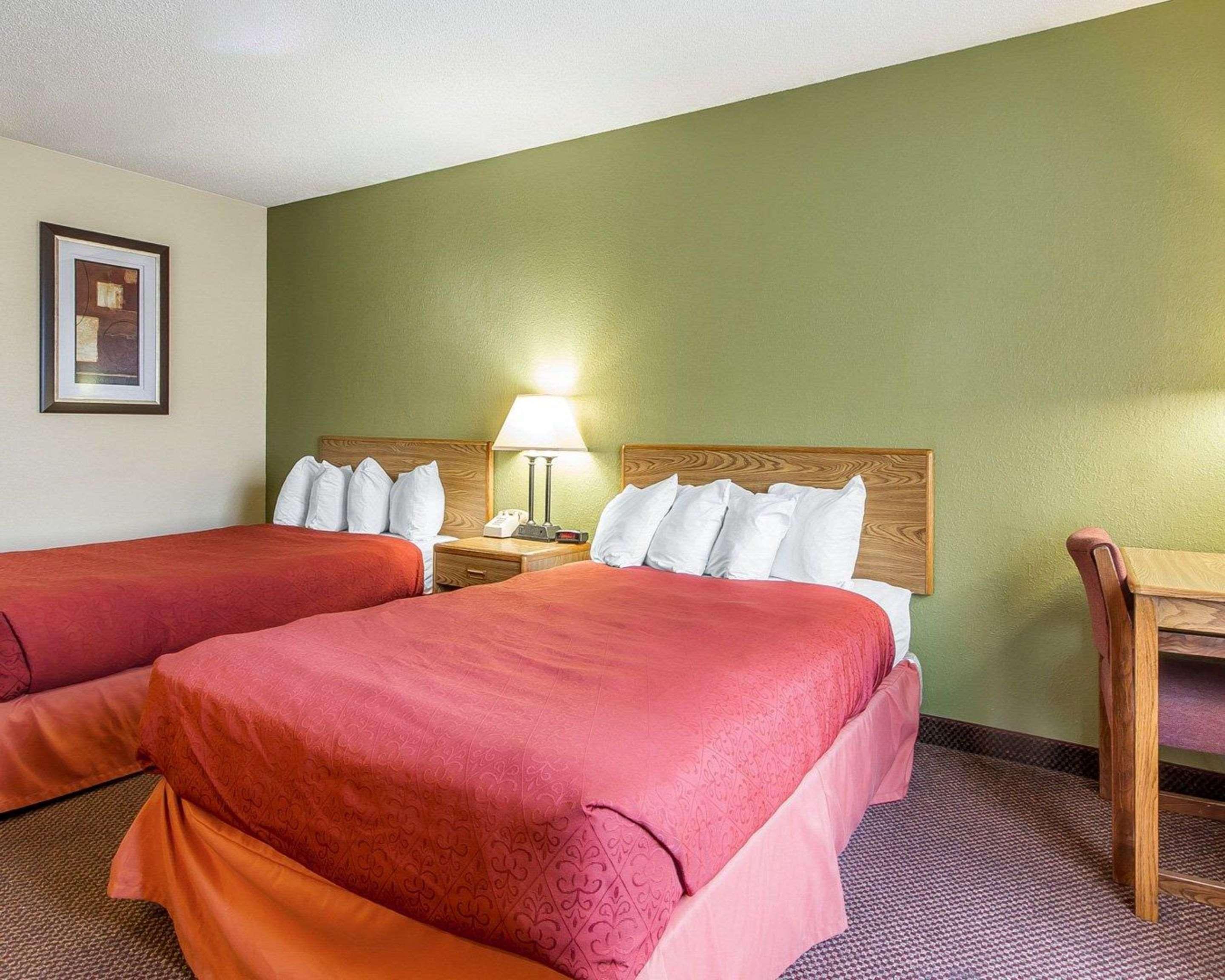 Americinn By Wyndham Reedsburg Exterior foto